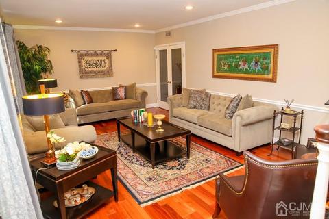 65 Tower Rd, Edison, NJ 08820 photo 4