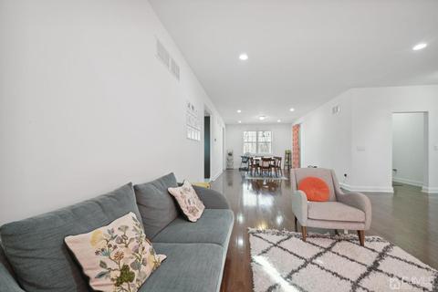 5 Wright Ct, Old Bridge, NJ 08857 photo 8