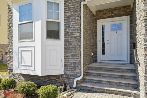 5 Wright Ct, Old Bridge, NJ 08857 photo 4