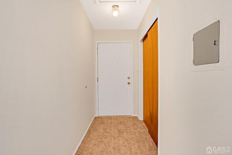 1708 Raspberry Ct, Edison, NJ 08817 photo 5