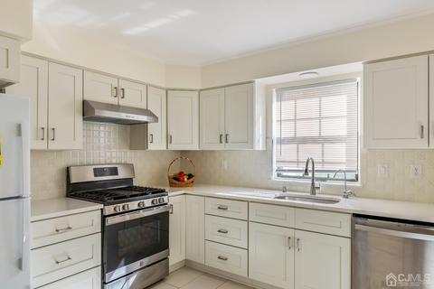 1302 Maplecrest Rd, Edison, NJ 08820 photo 15