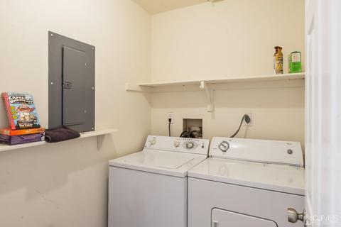 1302 Maplecrest Rd, Edison, NJ 08820 photo 27
