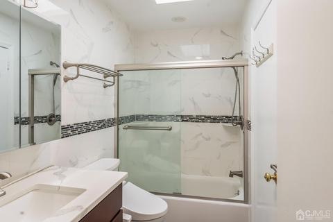 1302 Maplecrest Rd, Edison, NJ 08820 photo 22