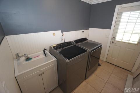85 Springhill Rd, Matawan, NJ 07747 photo 16