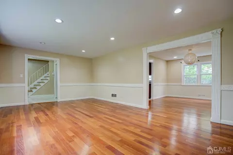 7 E Calvert Ave E, Edison, NJ 08820 photo 23