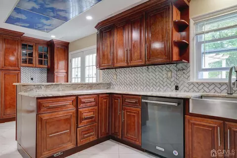 7 E Calvert Ave E, Edison, NJ 08820 photo 12