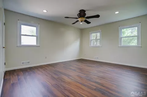 7 E Calvert Ave E, Edison, NJ 08820 photo 36