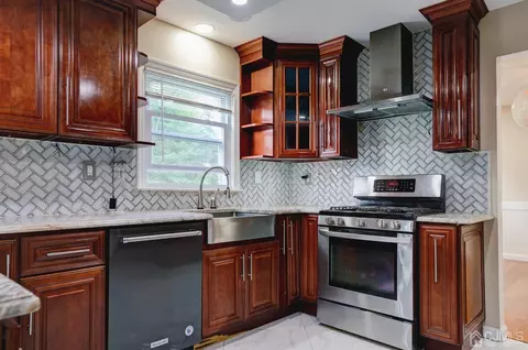 7 E Calvert Ave E, Edison, NJ 08820 photo 17