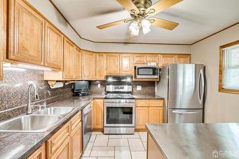 2 Nancy Cir, Edison, NJ 08817 photo 23