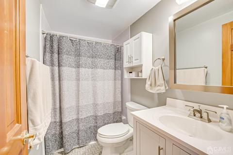 2 Nancy Cir, Edison, NJ 08817 photo 29