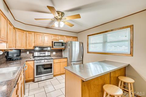 2 Nancy Cir, Edison, NJ 08817 photo 20