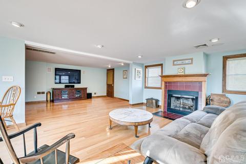 2 Nancy Cir, Edison, NJ 08817 photo 37