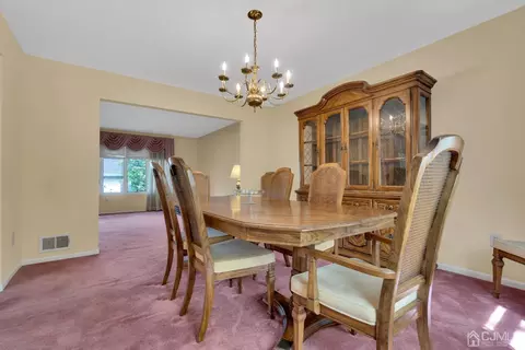 1 Lyons Ln, Edison, NJ 08820 photo 18