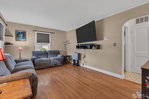 528 Fairview Ave, Middlesex, NJ 08846 photo 4