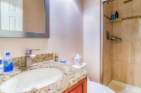 542 Westgate Dr, Edison, NJ 08820 photo 13