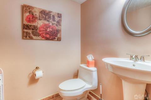 542 Westgate Dr, Edison, NJ 08820 photo 22