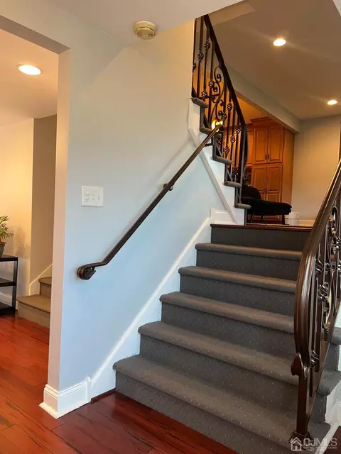 19 Monaghan Rd, Edison, NJ 08817 photo 6