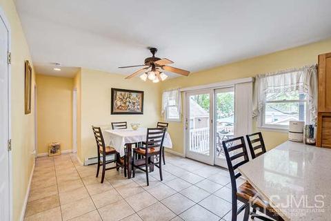 358 Old Post Rd, Edison, NJ 08817 photo 16