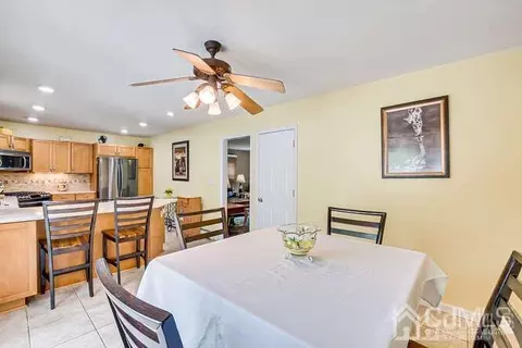 358 Old Post Rd, Edison, NJ 08817 photo 18