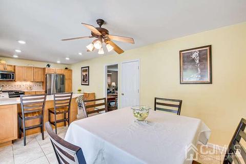 358 Old Post Rd, Edison, NJ 08817 photo 18