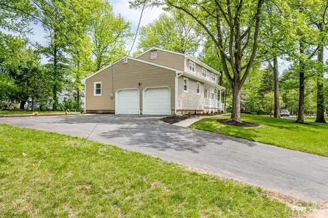 2 Devon Rd, Edison, NJ 08820 photo 8