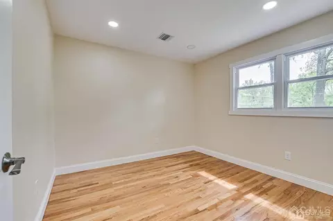 2 Devon Rd, Edison, NJ 08820 photo 50