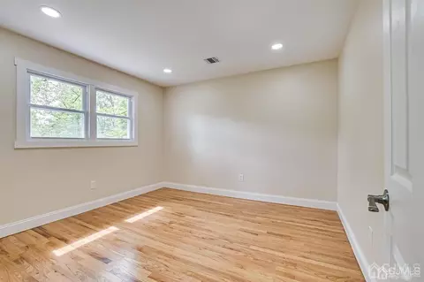 2 Devon Rd, Edison, NJ 08820 photo 52