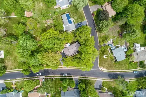 2 Devon Rd, Edison, NJ 08820 photo 4