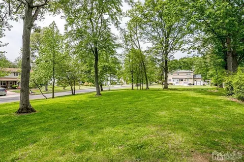 2 Devon Rd, Edison, NJ 08820 photo 68