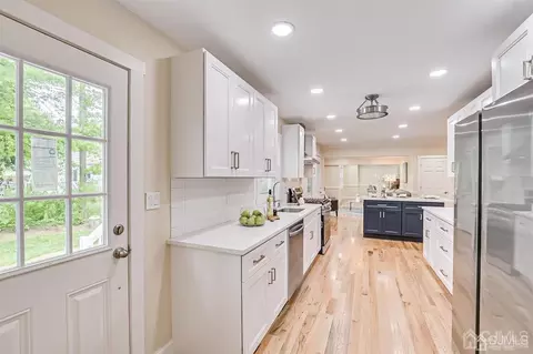 2 Devon Rd, Edison, NJ 08820 photo 37