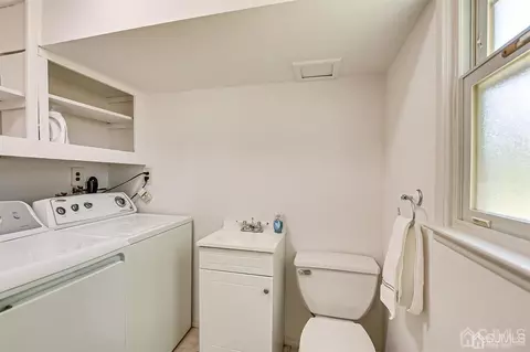8 Meyer Rd, Edison, NJ 08817 photo 9