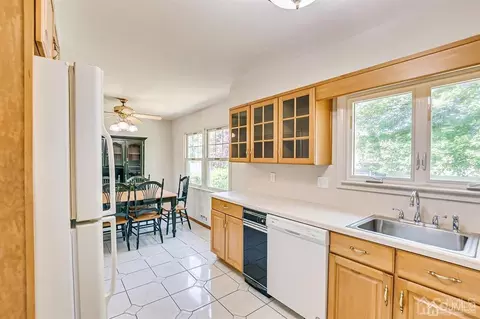 8 Meyer Rd, Edison, NJ 08817 photo 22