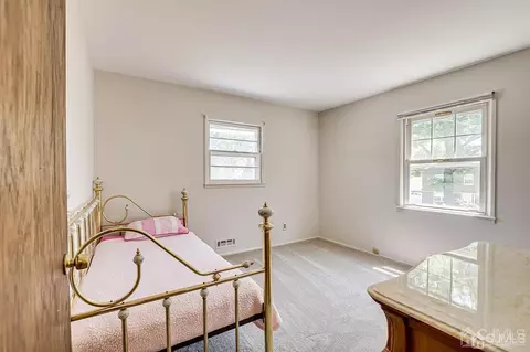 8 Meyer Rd, Edison, NJ 08817 photo 36