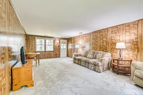 8 Meyer Rd, Edison, NJ 08817 photo 6