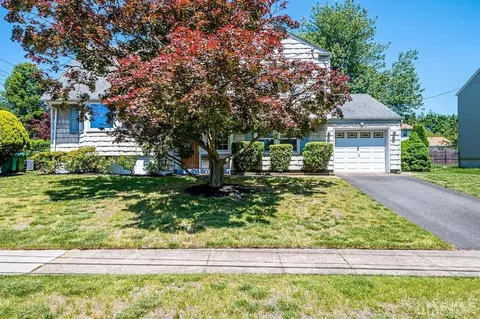 8 Meyer Rd, Edison, NJ 08817 photo 2