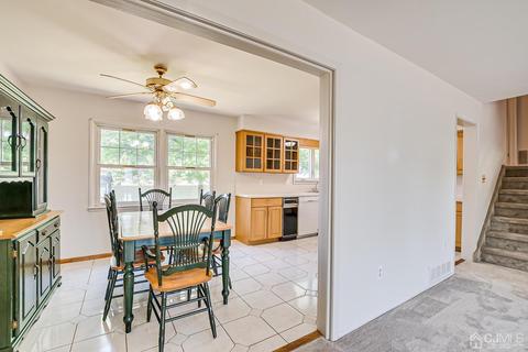 8 Meyer Rd, Edison, NJ 08817 photo 16