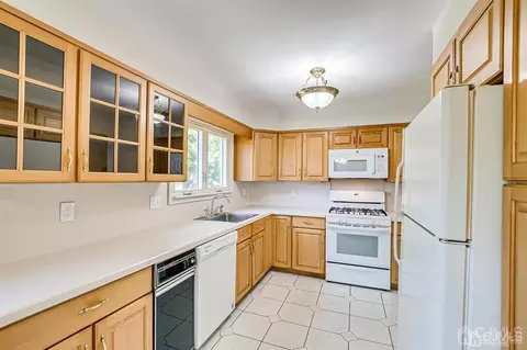 8 Meyer Rd, Edison, NJ 08817 photo 26