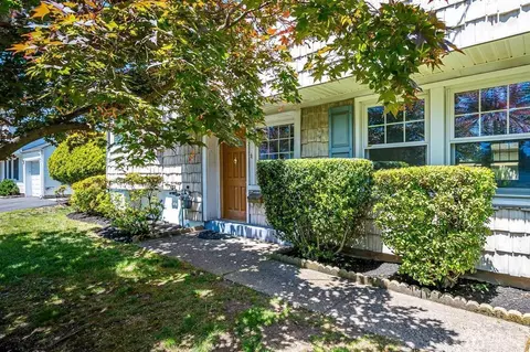 8 Meyer Rd, Edison, NJ 08817 photo 4