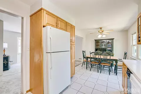 8 Meyer Rd, Edison, NJ 08817 photo 24