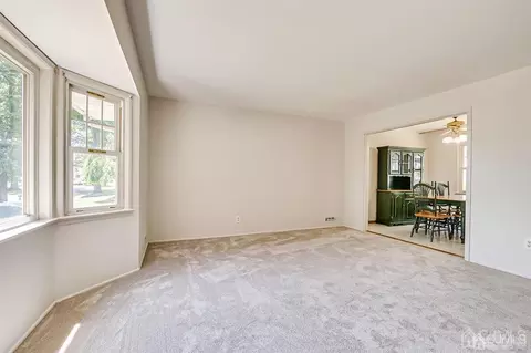8 Meyer Rd, Edison, NJ 08817 photo 12
