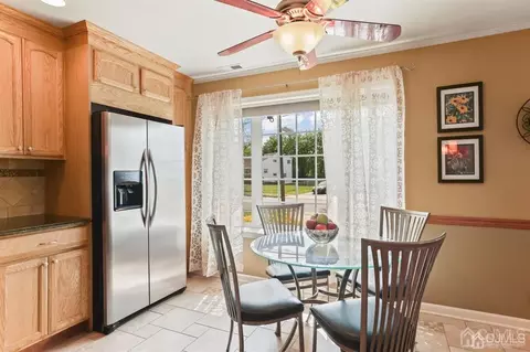 41 Eardley Rd, Edison, NJ 08817 photo 11