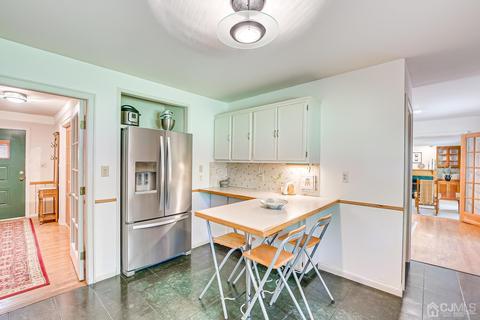 82 Calvert Ave, Edison, NJ 08820 photo 25