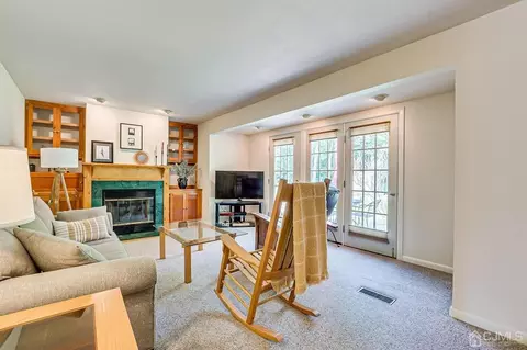 82 Calvert Ave, Edison, NJ 08820 photo 20