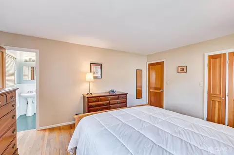 82 Calvert Ave, Edison, NJ 08820 photo 29