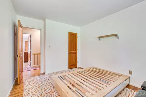 82 Calvert Ave, Edison, NJ 08820 photo 34