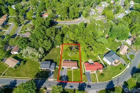 82 Calvert Ave, Edison, NJ 08820 photo 5