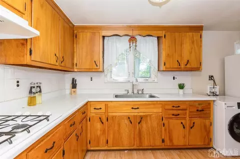 405 2nd St, Middlesex, NJ 08846 photo 8