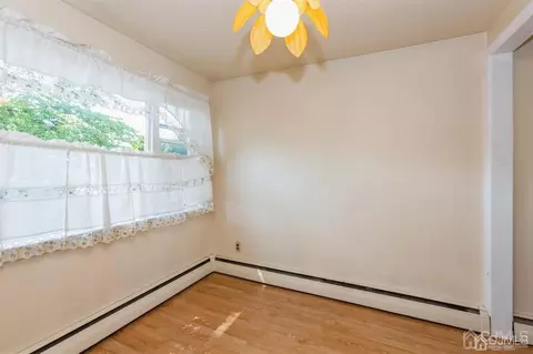 405 2nd St, Middlesex, NJ 08846 photo 10