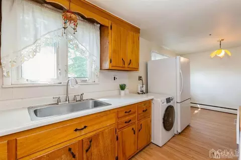 405 2nd St, Middlesex, NJ 08846 photo 9