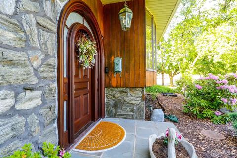 164 Devon Rd, Colonia, NJ 07067 photo 5